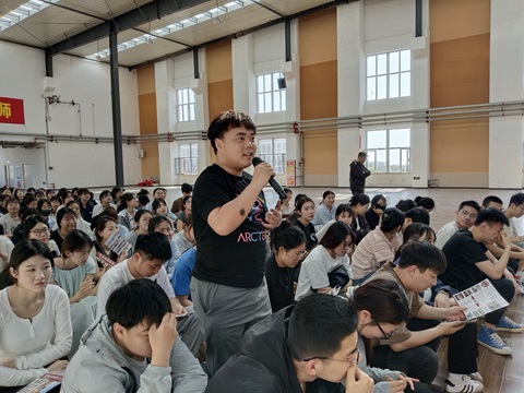 教育学院举办专场宣讲会