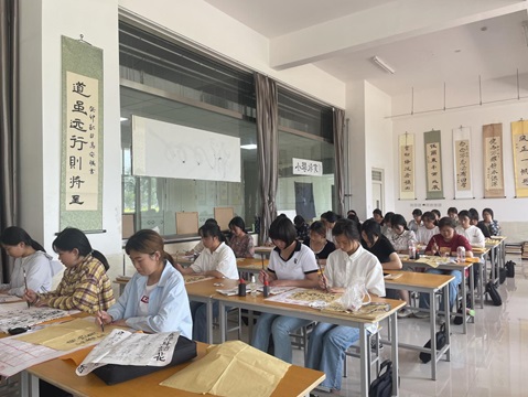 “音”为有你，与“美”同行，绽放“艺”彩河北科技学院教育学院在全国高校美育教学成果展中取得佳绩