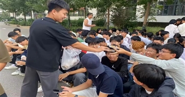 计算机学院中秋月满，暖意渐浓