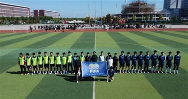 绿茵逐梦 心聚赛场